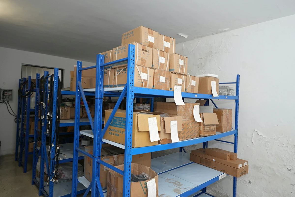 product-1200-800 Factory 4